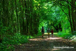 Discovering the ancient road Germany For Kids Schloss Leizen